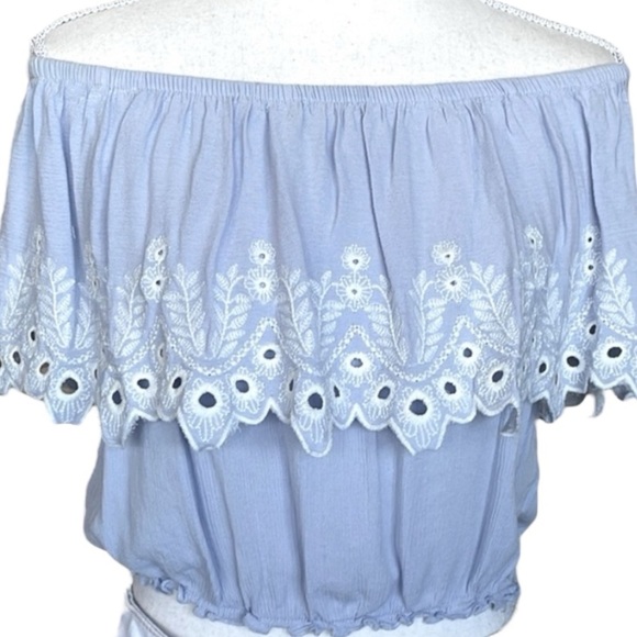Self Esteem Blue Chambray Ruffled Off Shoulder Cropped Top White Embroidery Sz L - Picture 1 of 10
